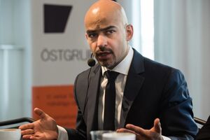 Повернення Росії в ПАРЄ – це не про демократію, не про права людини та цінності. Це рішення банальне – про гроші