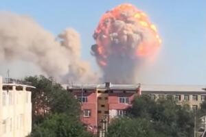 24 червня поблизу міста Арись на півдні Казахстану почали вибухати боєприпаси