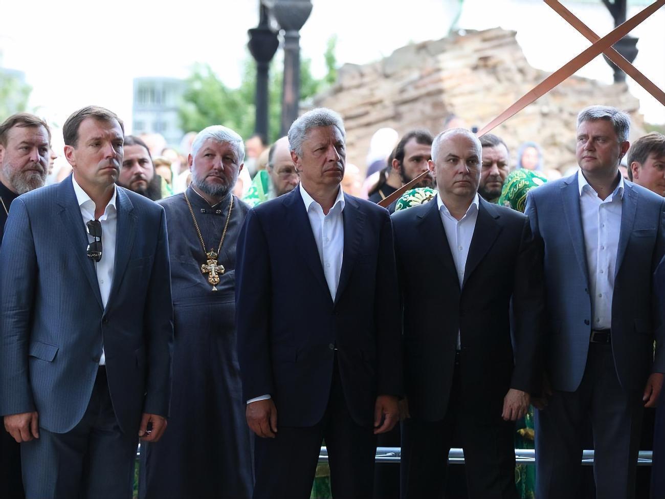 Юрій Бойко:&nbsp;Політики повинні триматися якнайдалі від церковних питань