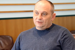 Харченко називає себе "підполковником"