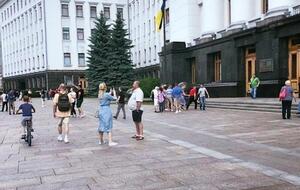 Zelensky’s team earlier suggested that the building on Bankova should be a museum