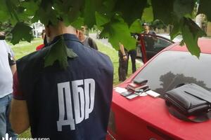 ДБР 26 червня провело низку обшуків
