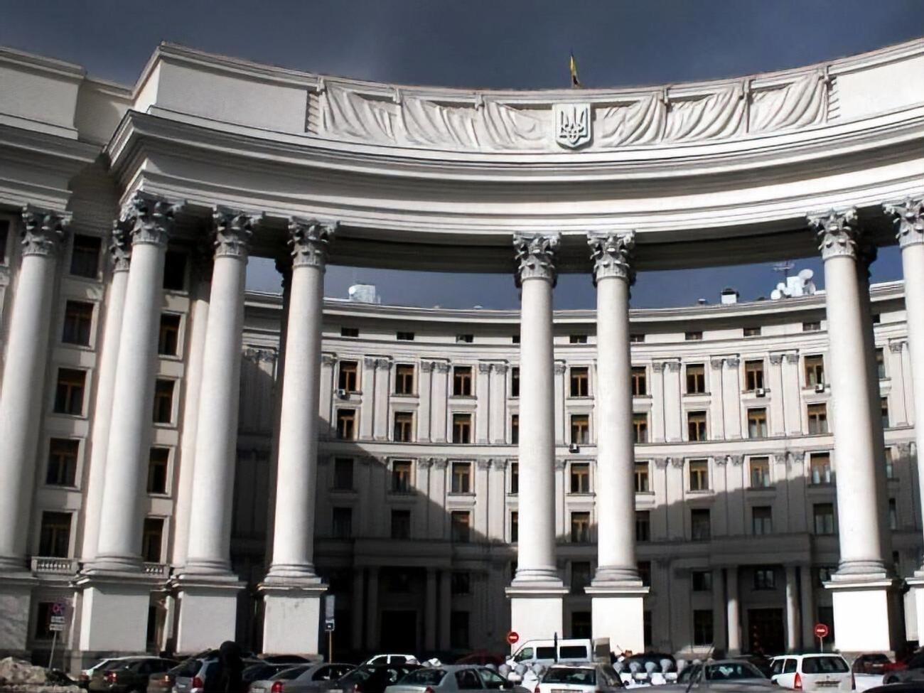 МЗС України вимагає, щоб Москва назвала строки повернення кораблів та членів їх екіпажів