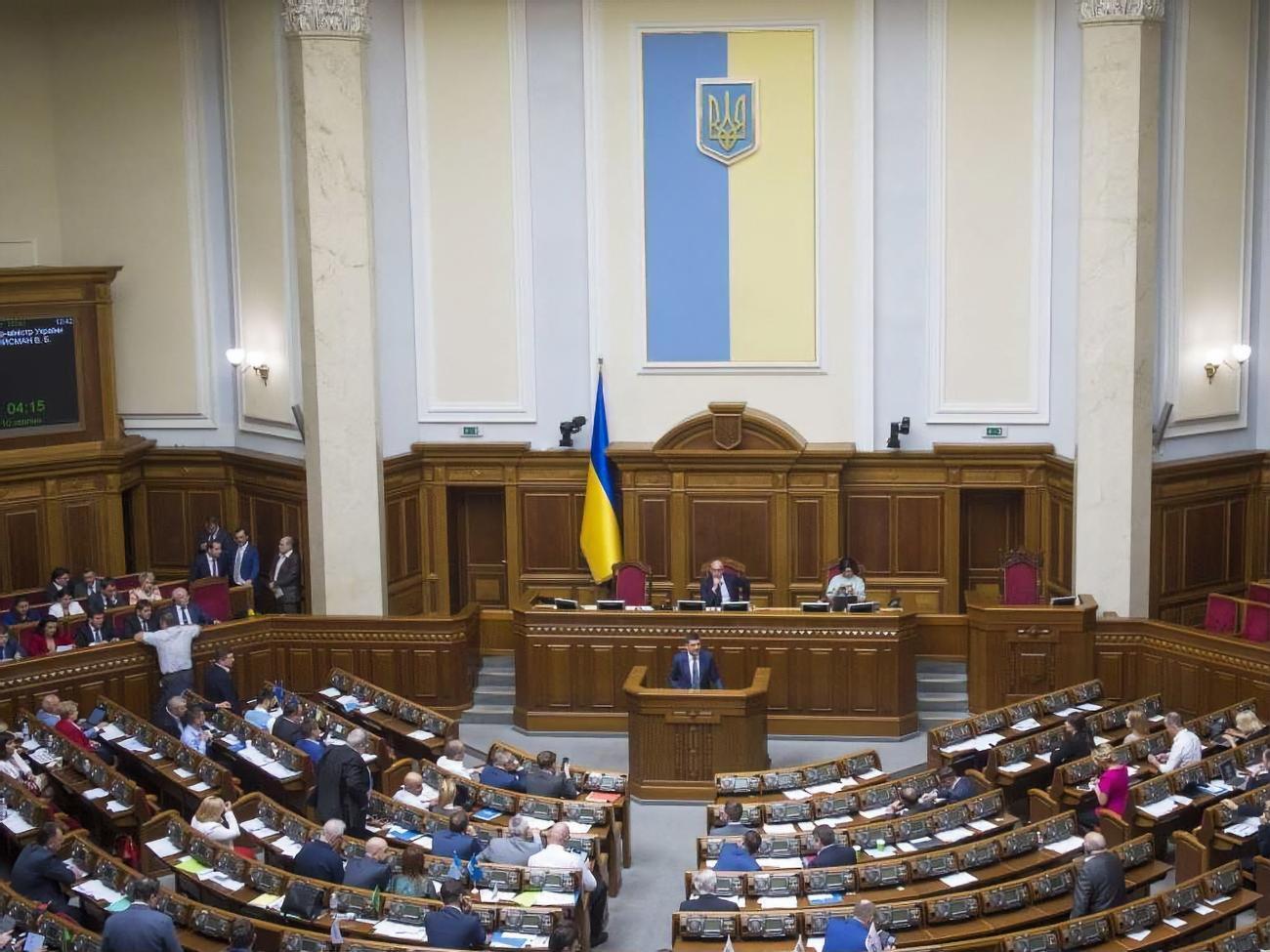 В Раду проходят шесть партий