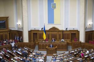 У Раду проходять шість партій