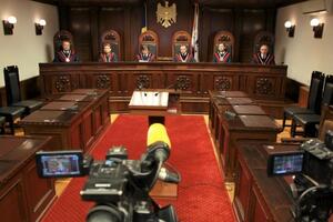 КС Молдови пішов у відставку