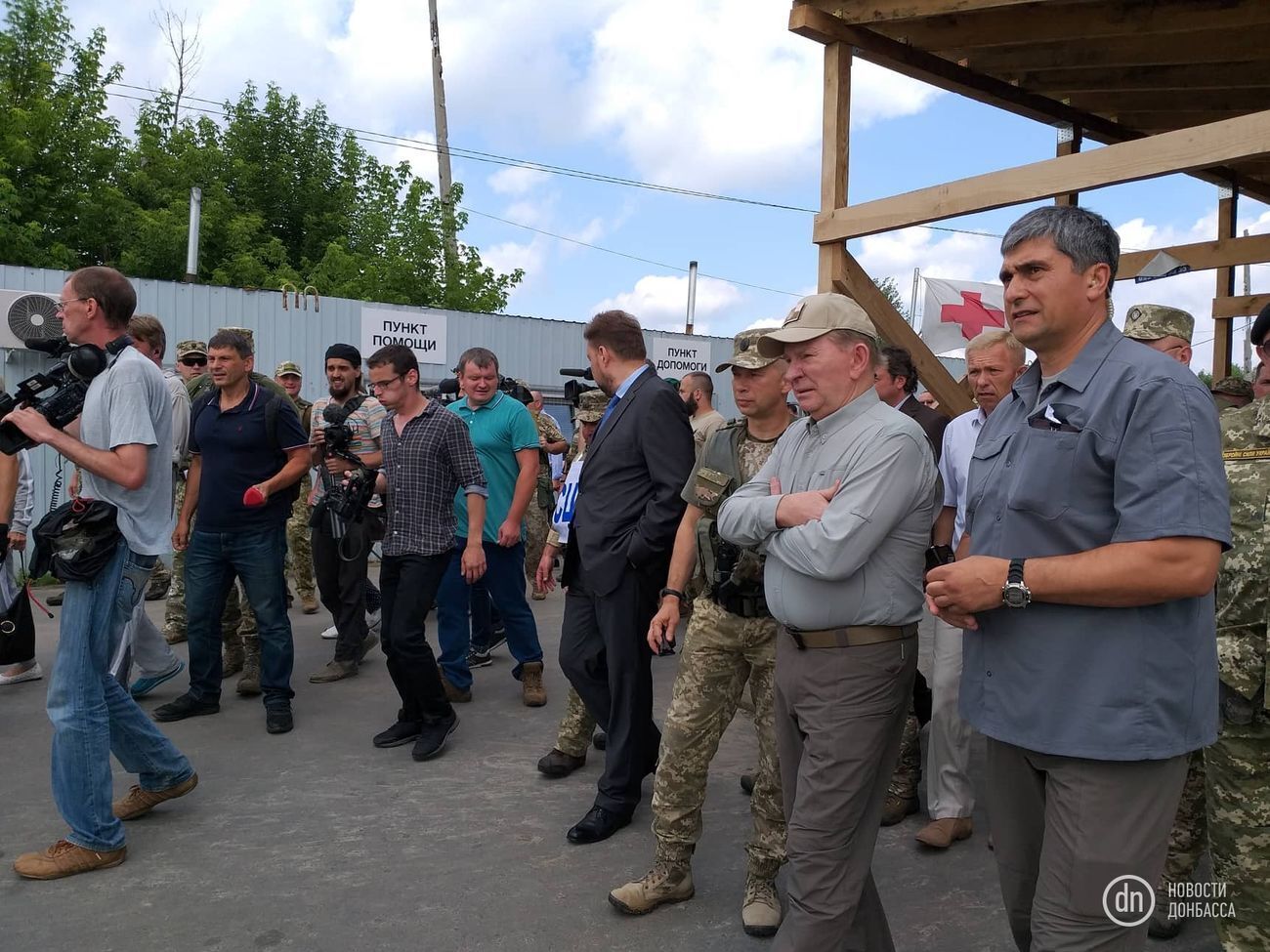 Кучма наблюдал за отводом сил и разборкой укрытий