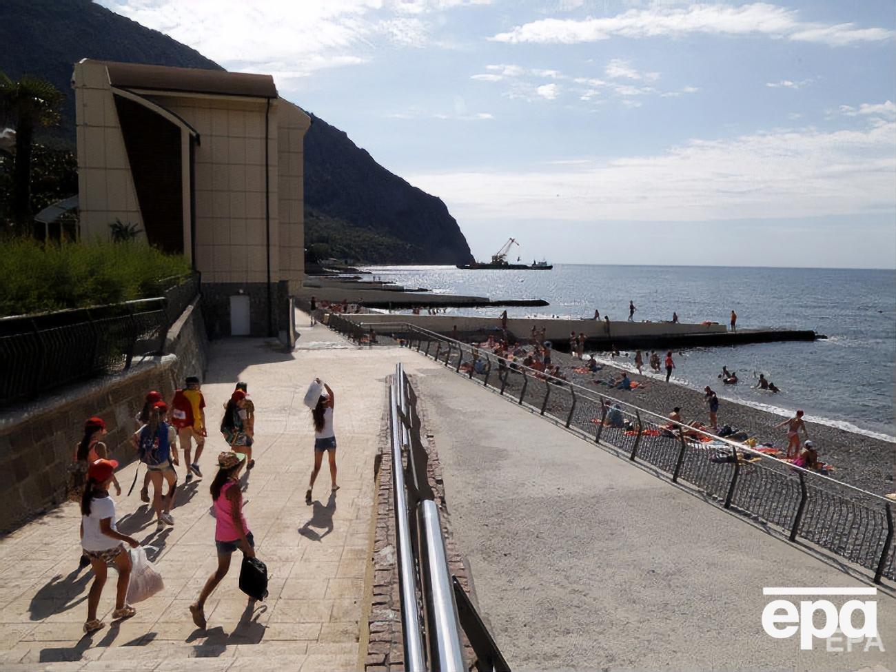 Для автора материала в американской газете Ялта &ndash; это "российская Санта-Барбара"