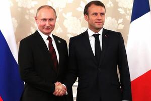 Путін під час спілкування в Макроном сказав, що все "має свої перспективи"