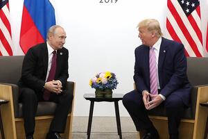 Трамп дал Путину "зеленый свет" на вмешательство в президентские выборы, считает американский сенатор-демократ Чак Шумер