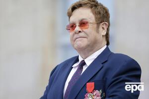 Джон заявил, что обрел счастье в отношениях с однополым партнером