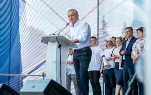 По данным СМИ, Плахотнюк может находиться в Великобритании или в США