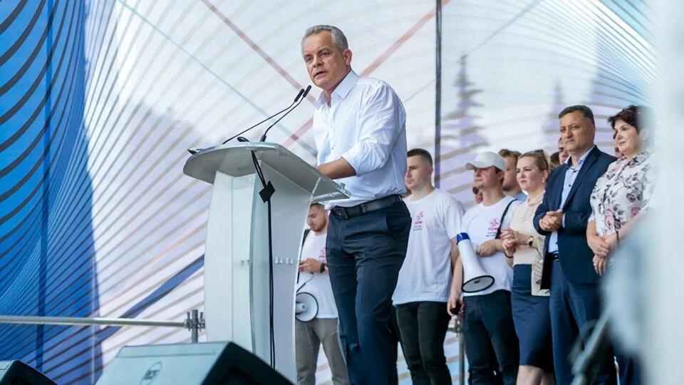 За даними ЗМІ, Плахотнюк може перебувати у Великобританії або США