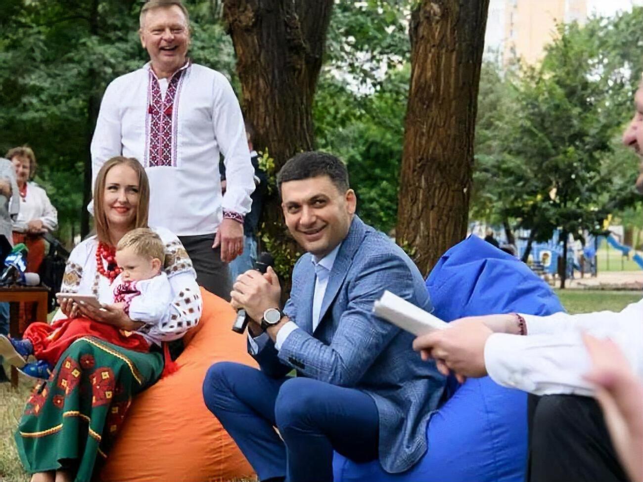 Гройсман зазначив, що знайомий із системою освіти з дитинства
