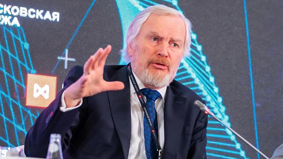 Сторчак заявил, что Россия "еще никому ничего не должна"
