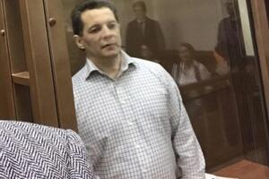 Сущенка затримали 30 вересня 2016 року в Москві