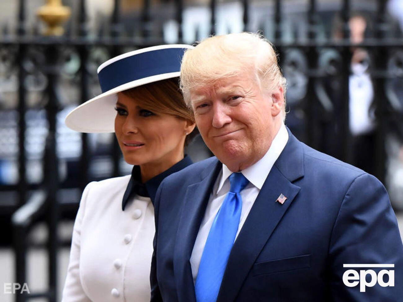 Трамп приїхав до Великобританії із дружиною Меланією