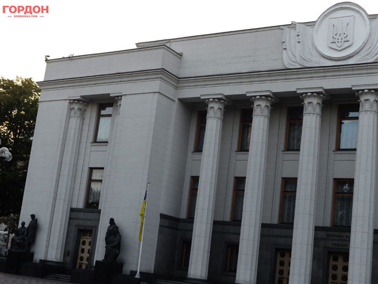 Рада 4 июня отказалась рассматривать президентские законопроекты