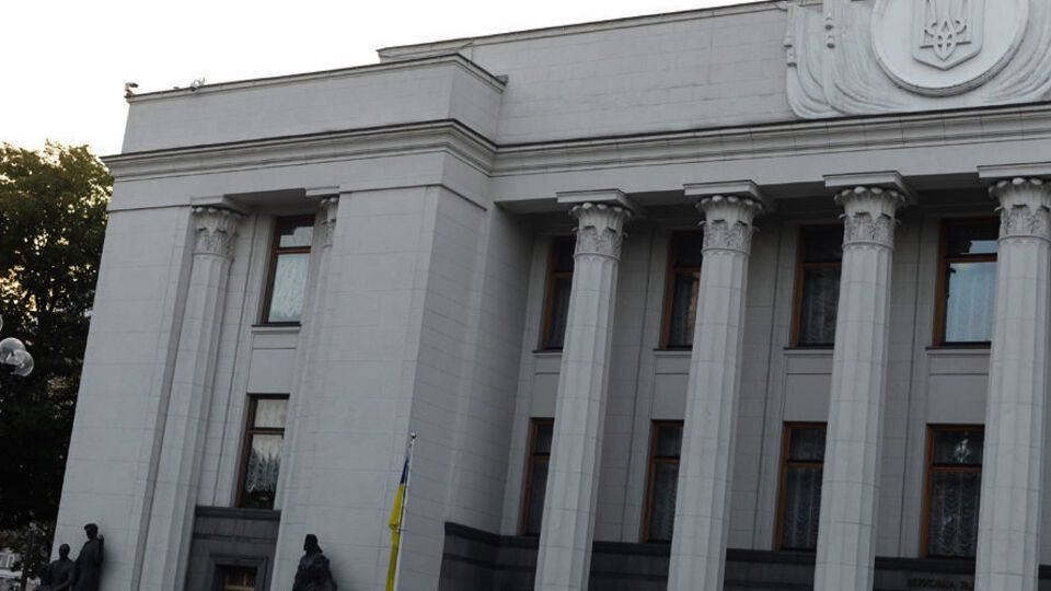 Рада 4 червня відмовилася розглядати президентські законопроєкти