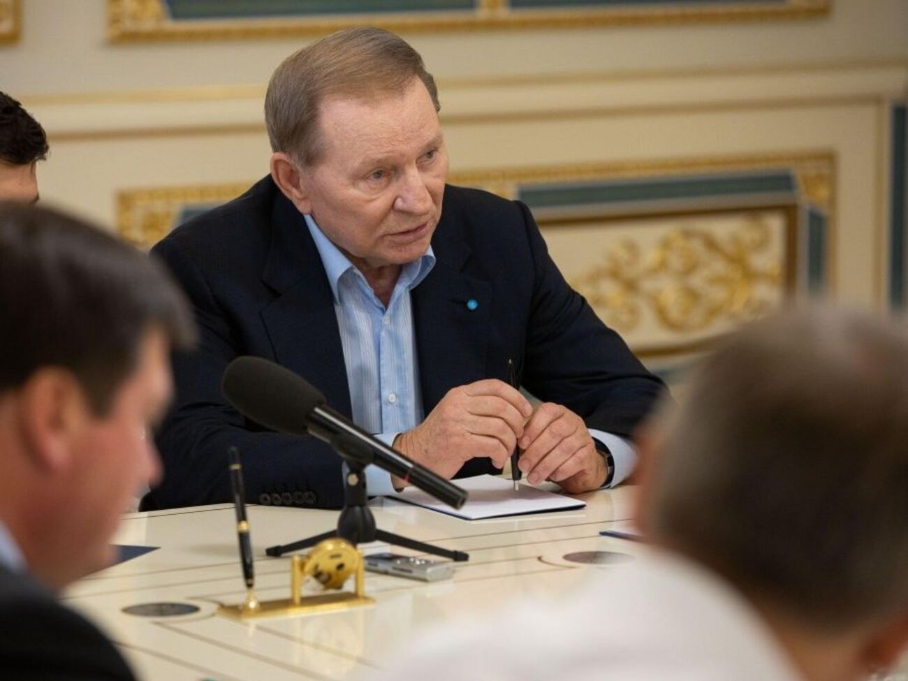 Кучма вдруге став керівником української делегації в Мінську