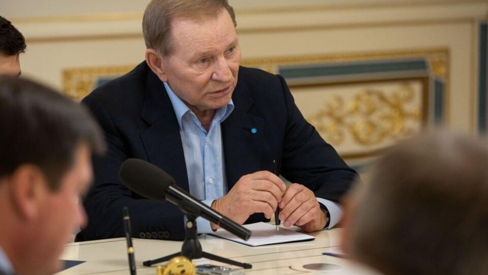 Кучма вдруге став керівником української делегації в Мінську