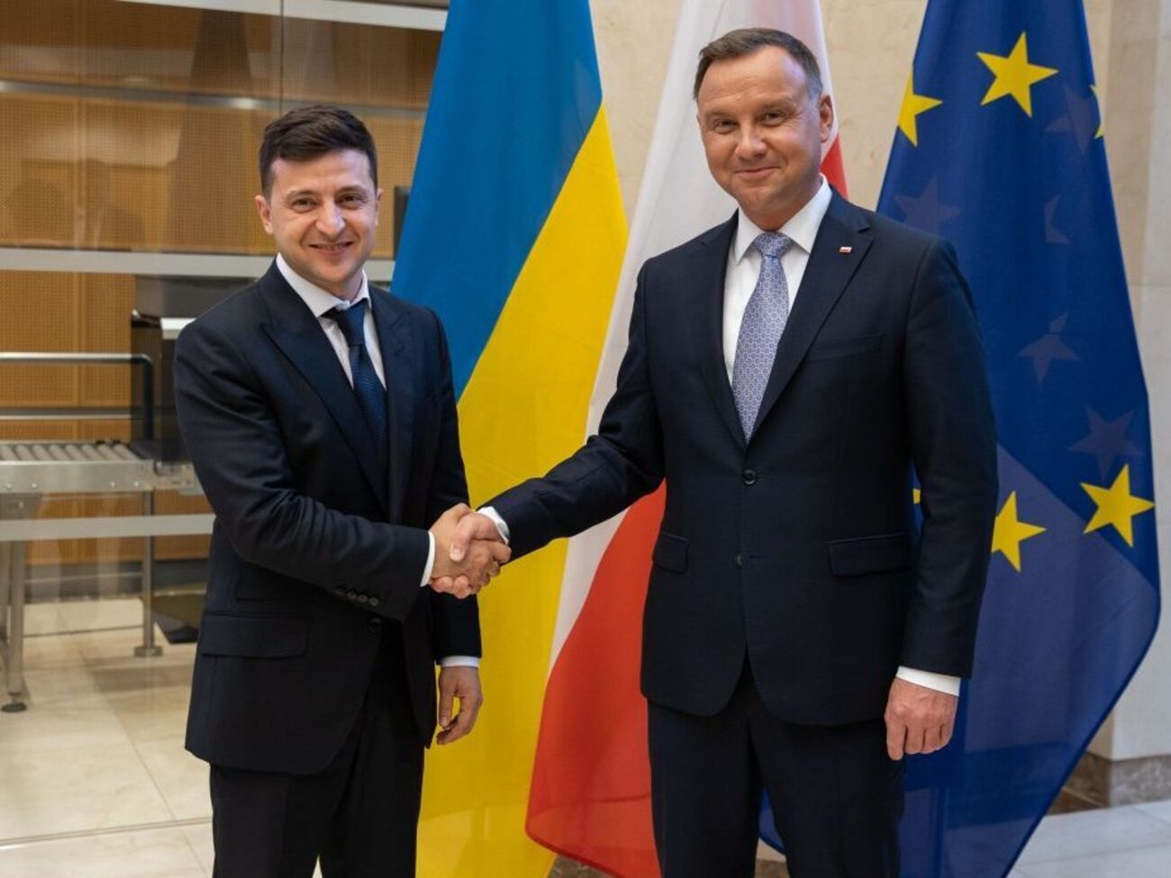 Встреча Зеленского с Дудой состоялась в Брюсселе