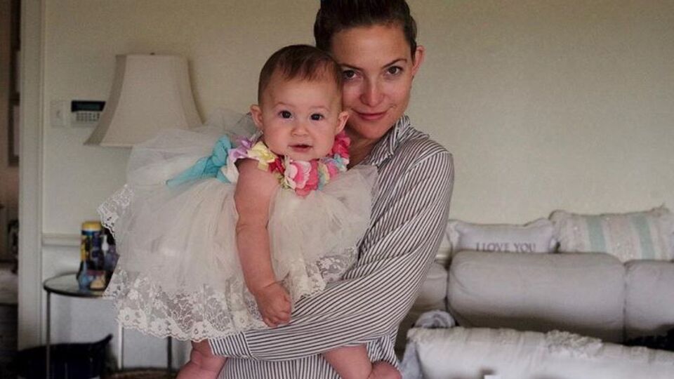 Гадсон показала, як проводить час на кухні з дочкою