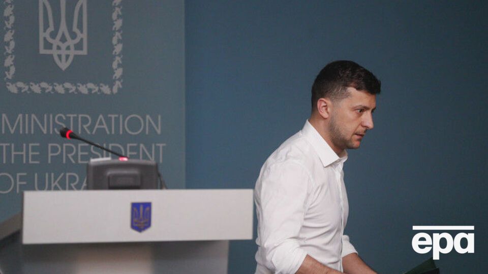 4 червня в Брюсселі Зеленський заявив, що зовнішньополітичним пріоритетом України залишається курс на вступ до НАТО