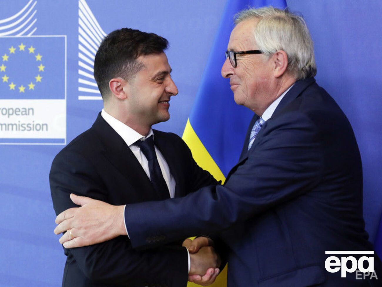 Юнкер запевнив Зеленського, що Україна завжди може розраховувати на його особисту підтримку