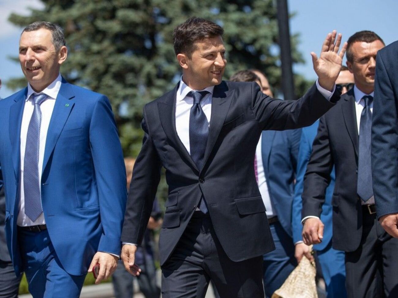 Зеленський офіційно обійняв посаду президента України 20 травня