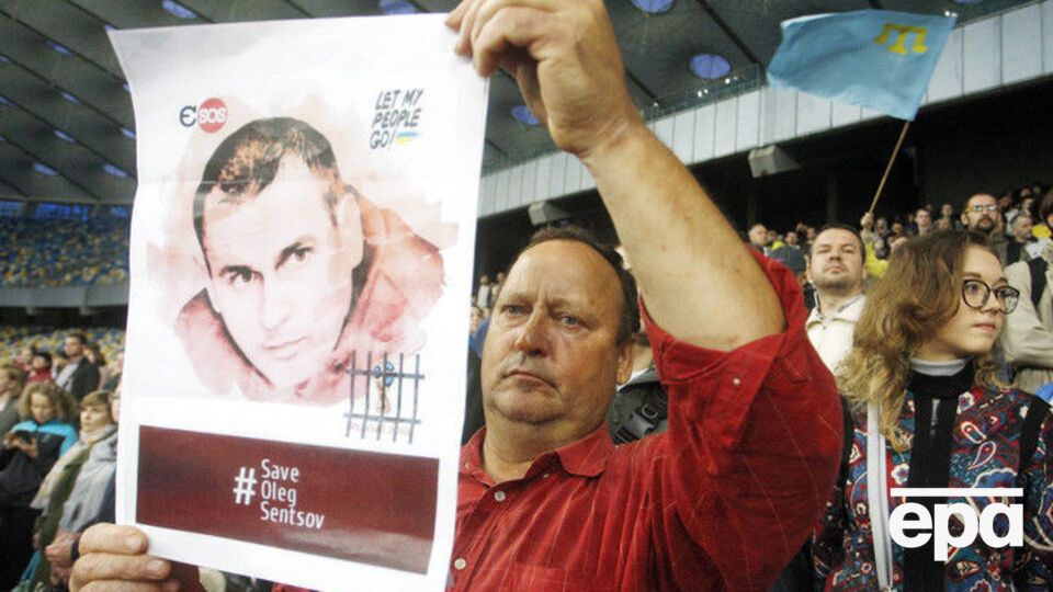 25 серпня 2015 року Сенцова було засуджено у РФ до 20 років позбавлення волі