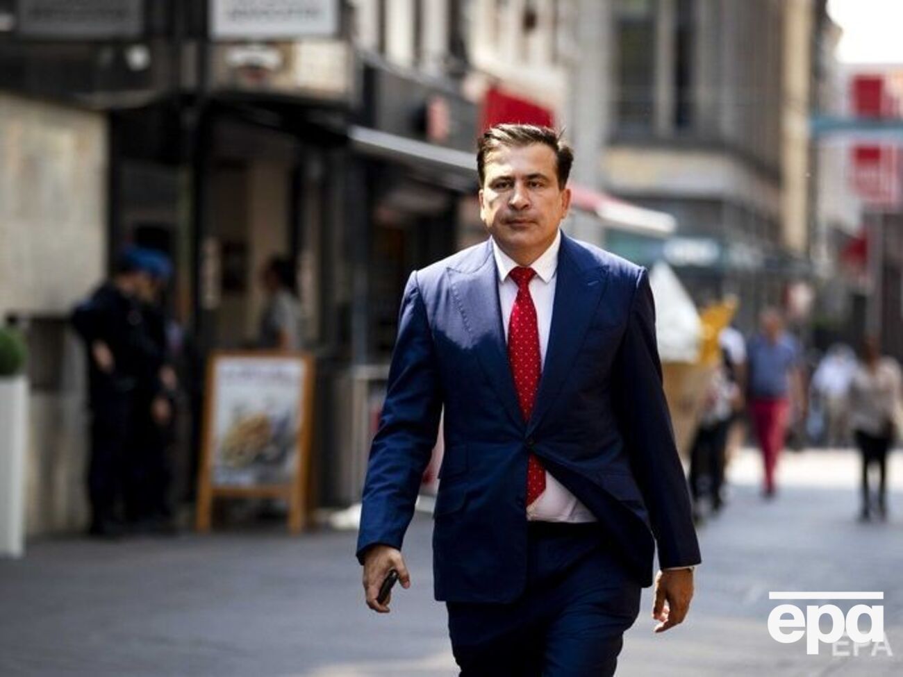 Саакашвілі попросив своїх підписників у Facebook порадити йому, приймати пропозицію Кличка чи відмовитися від участі у парламентських виборах