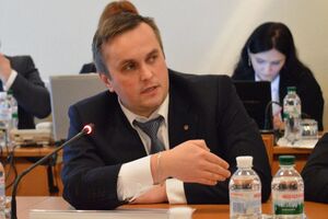 Холодницкий подал ходатайство о вступлении в процесс