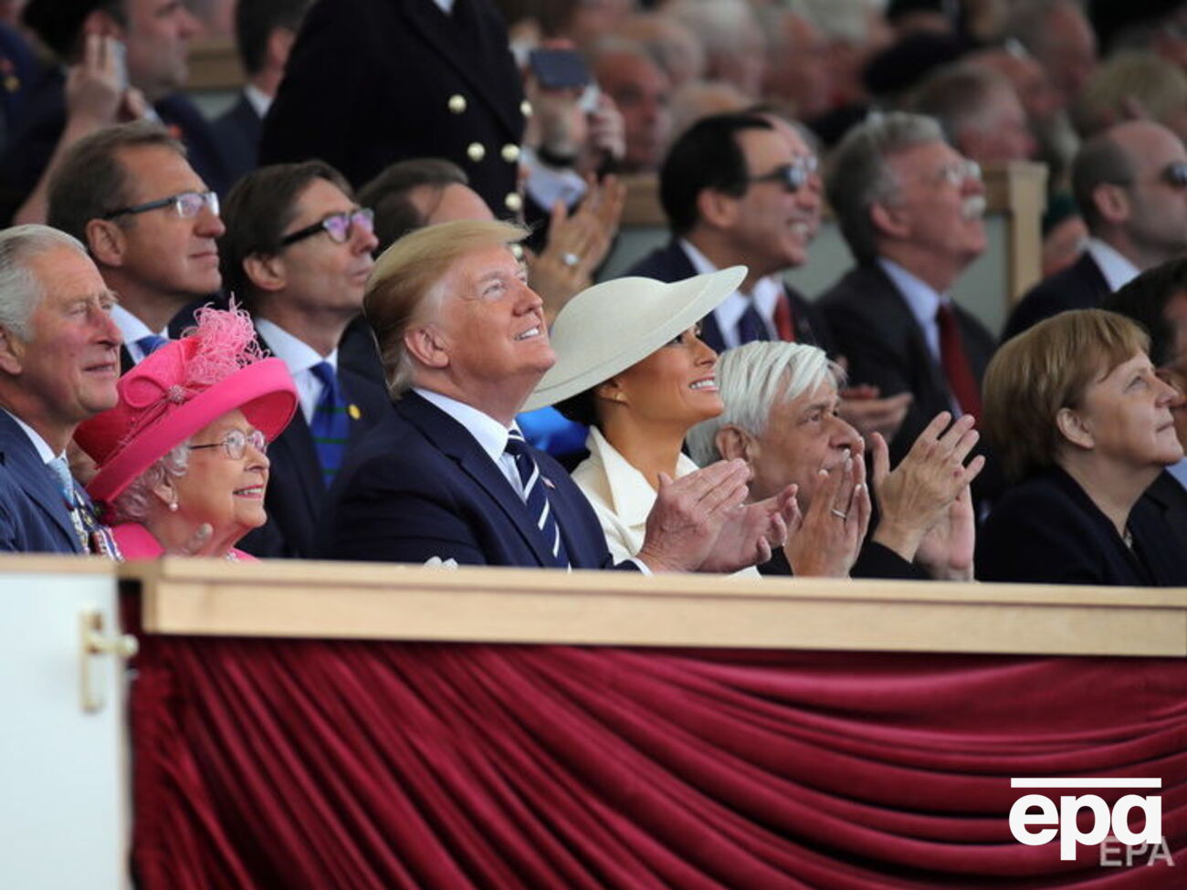 У британському Портсмуті відбулася церемонія святкування 75-ї річниці висадження союзних військ у Нормандії. Фоторепортаж