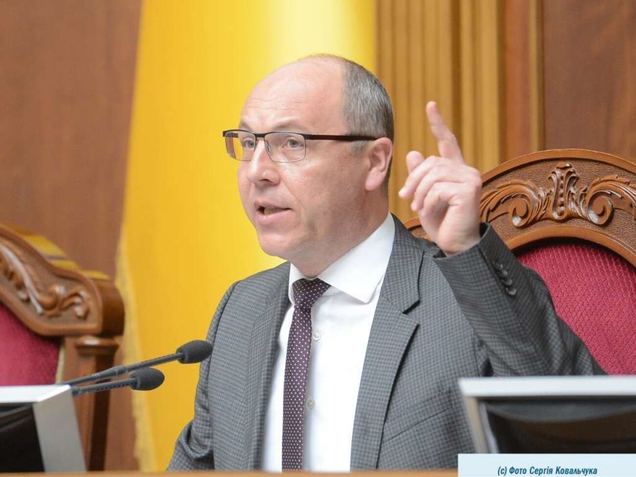 Парубій: Заборона стріляти у відповідь &ndash; це не крок до миру