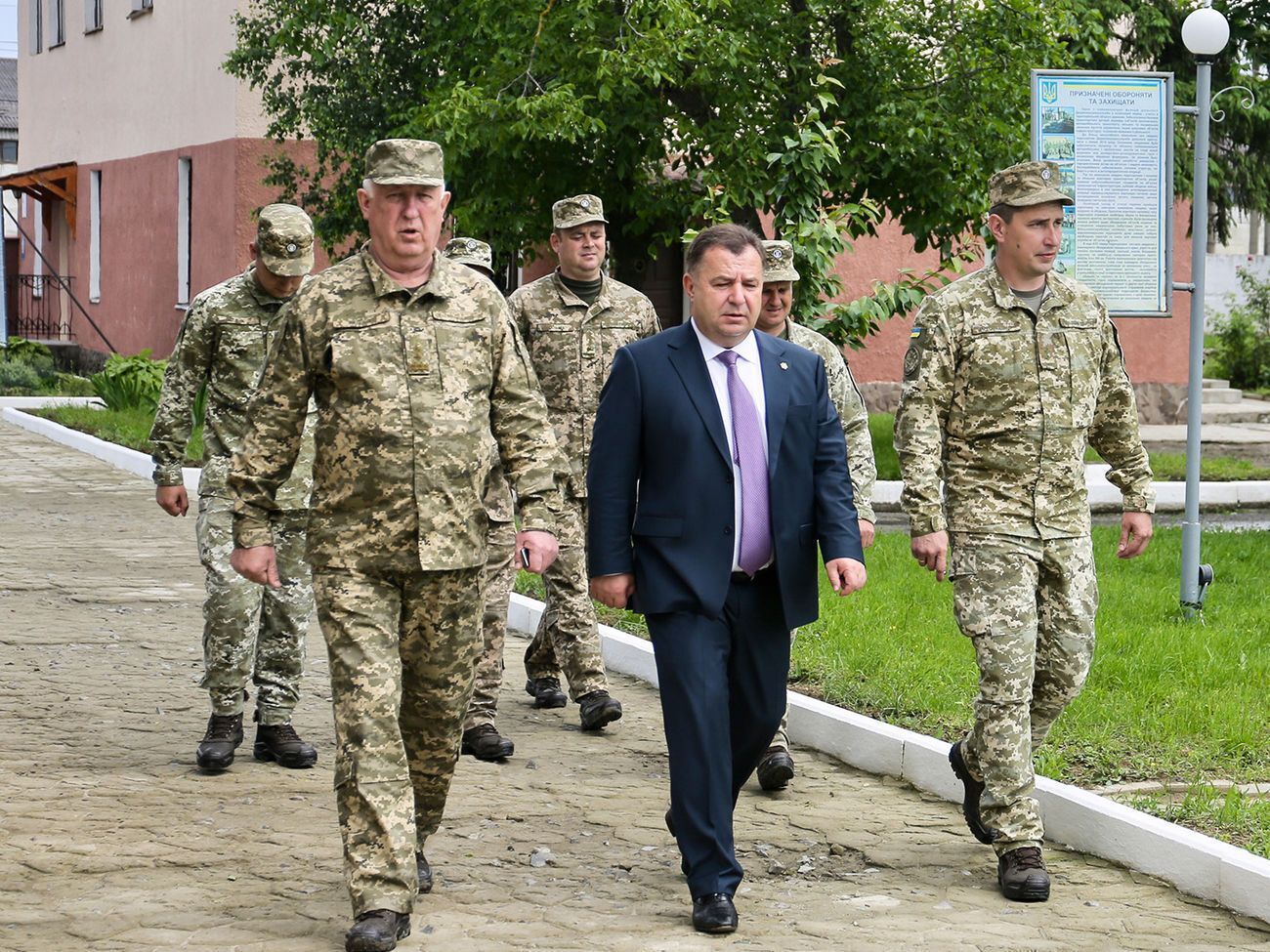 Профільний комітет не підтримав відставки Полторака