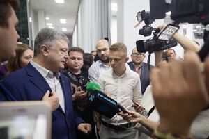 Порошенко стверджує, що "не стріляти у відповідь" можна тільки в разі присутності на Донбасі миротворців ООН