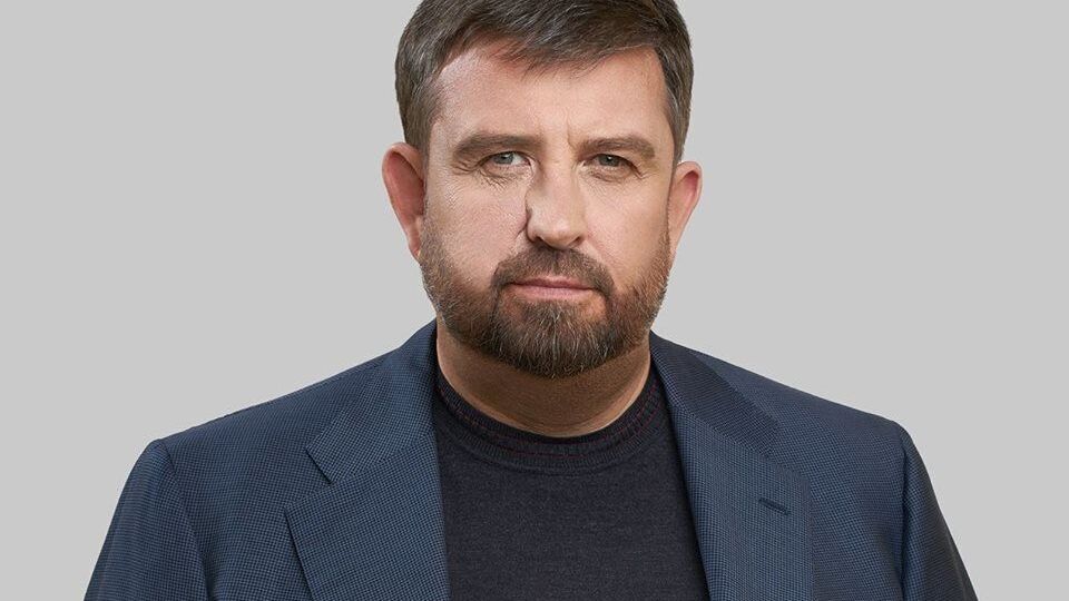 На сайті Ради зазначено, що Недава не входить до складу жодної із фракцій