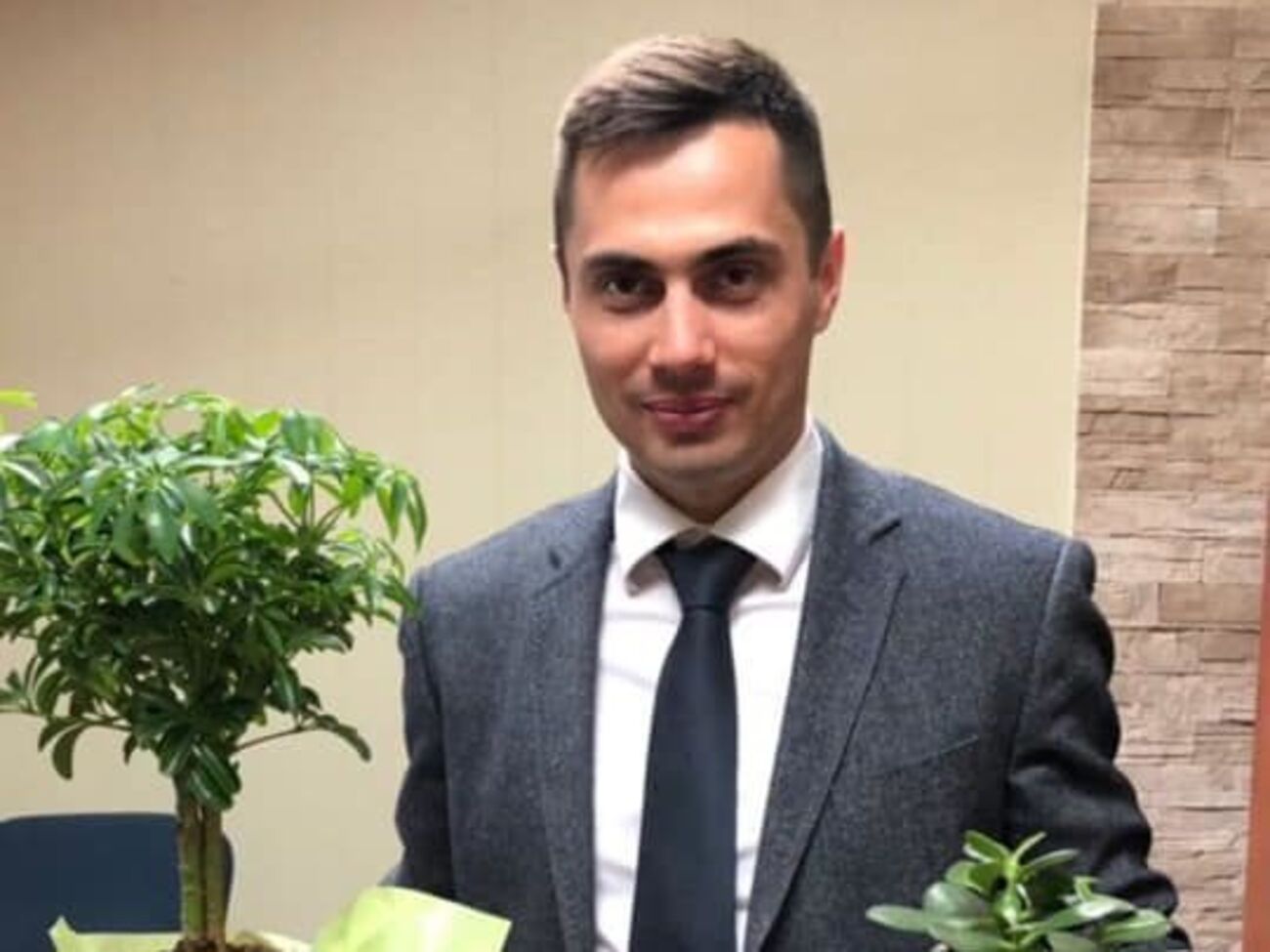Ни один украинский олигарх или президент никогда не запретит своим телохранителям открывать ответный огонь. Почему же появляются такие инициативы для ВСУ?