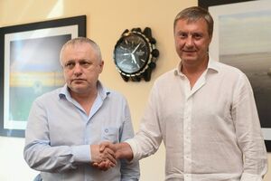 Игорь Суркис (слева) считает, что Хацкевич (справа) выполнил задачи, которые были поставлены два года назад