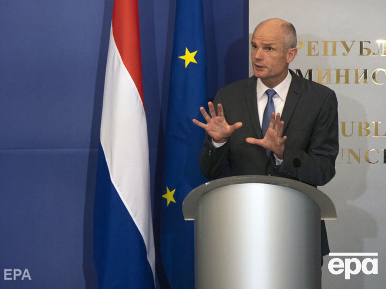 Блок сказал в Софии, что Болгарии пока рано вступать в Шенген