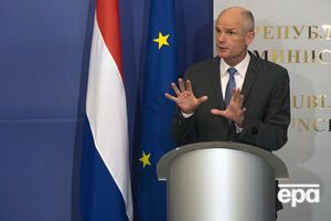 Блок сказал в Софии, что Болгарии пока рано вступать в Шенген