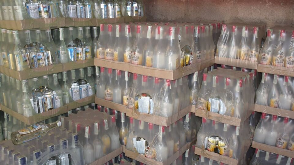Мінімальну ціну на лікеро-горілчані вироби в Україні пропонують збільшити на 10,7%