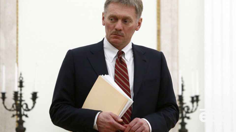 Пєсков сказав, що з Києва лунають різні заяви, але "треба судити за справами"
