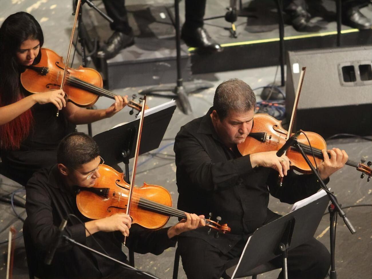 Дослідники відзначали, що "Адажіо" відрізняється від музики бароко