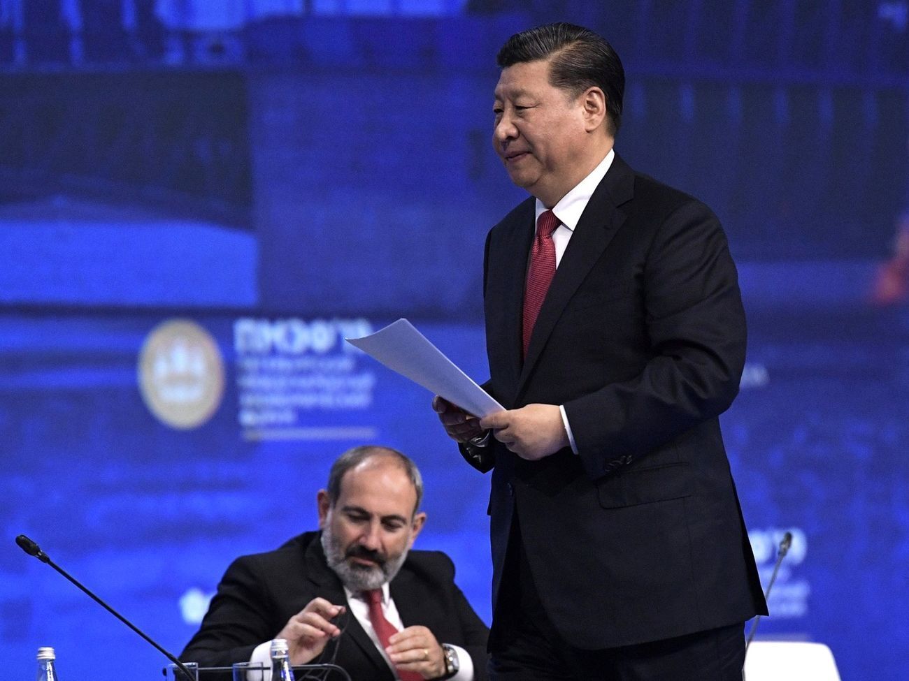 Сі Цзіньпін брав участь у форумі в Росії