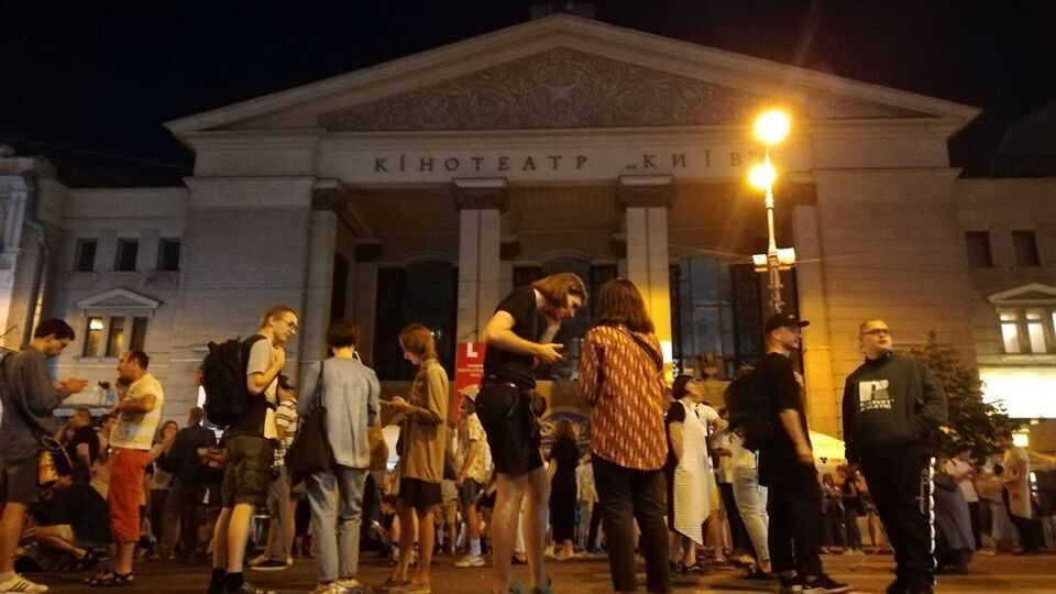 Участники акции скандировали "Киев – это не ТРЦ", "Руки прочь от культуры"