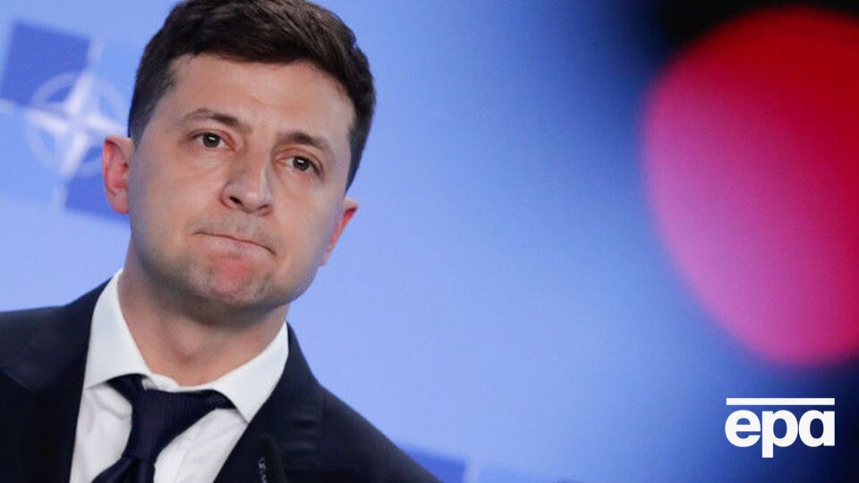 21 мая Зеленский объявил о роспуске Верховной Рады VIII созыва и назначении внеочередных парламентских выборов на 21 июля