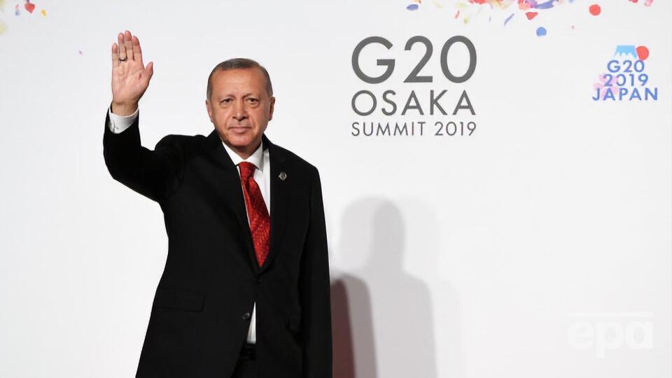 Эрдоган (на фото) обсуждал закупки С-400 с Трампом в рамках саммита G20