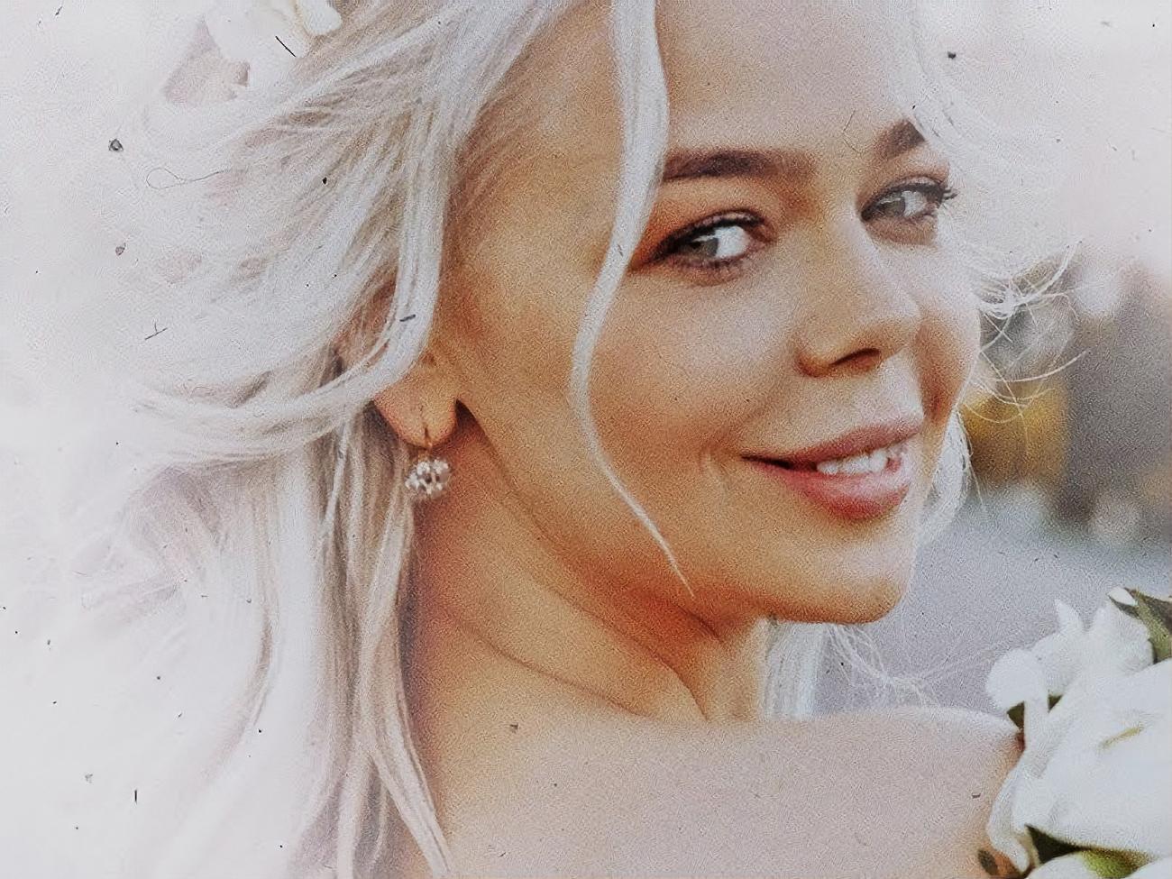 Grosu зібрала в одному ролику кадри із церемонії розпису та весілля